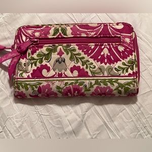 Woman’s Vera Bradley wallet